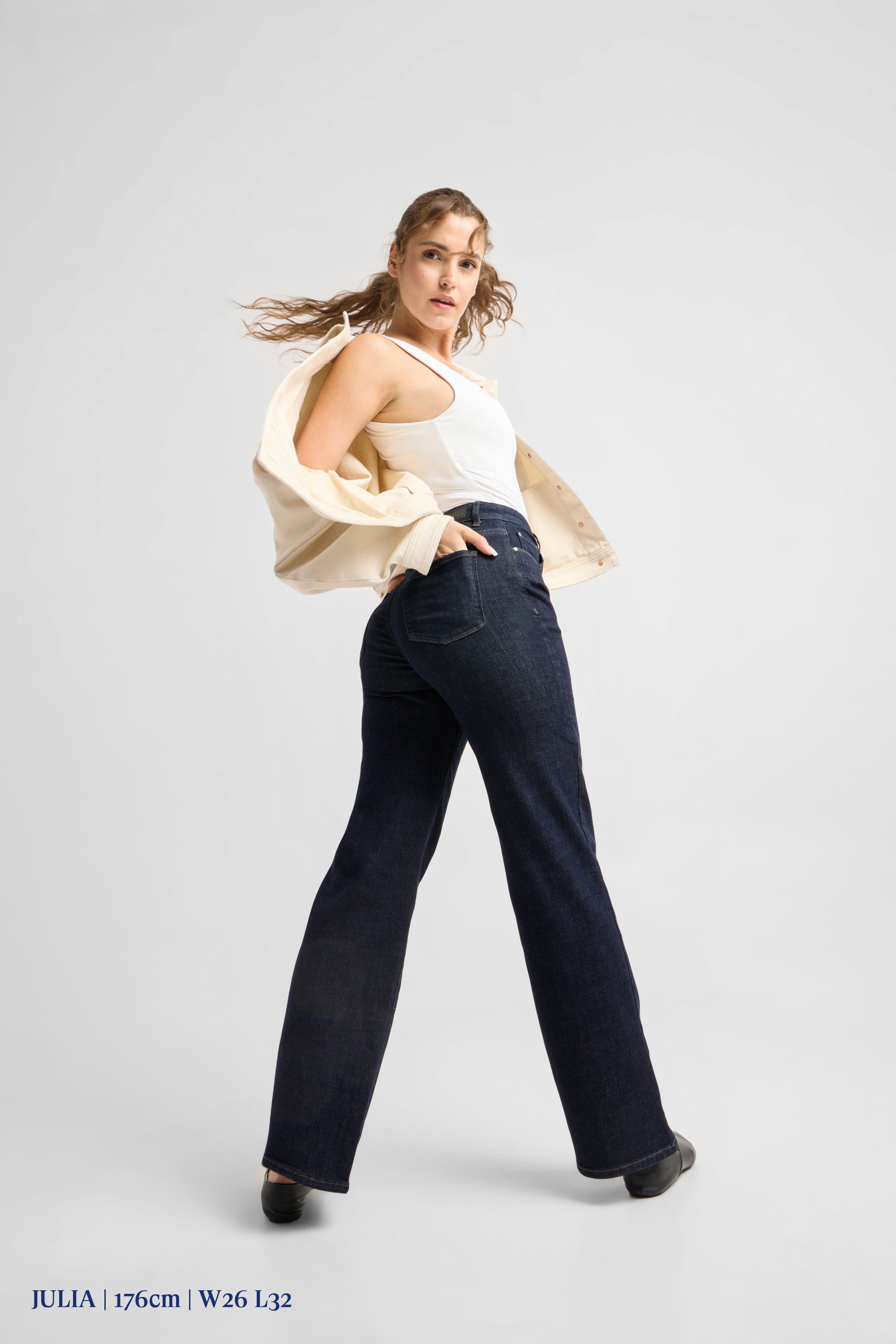 DEW Flared Soft Denim - Classic - Raw Blue