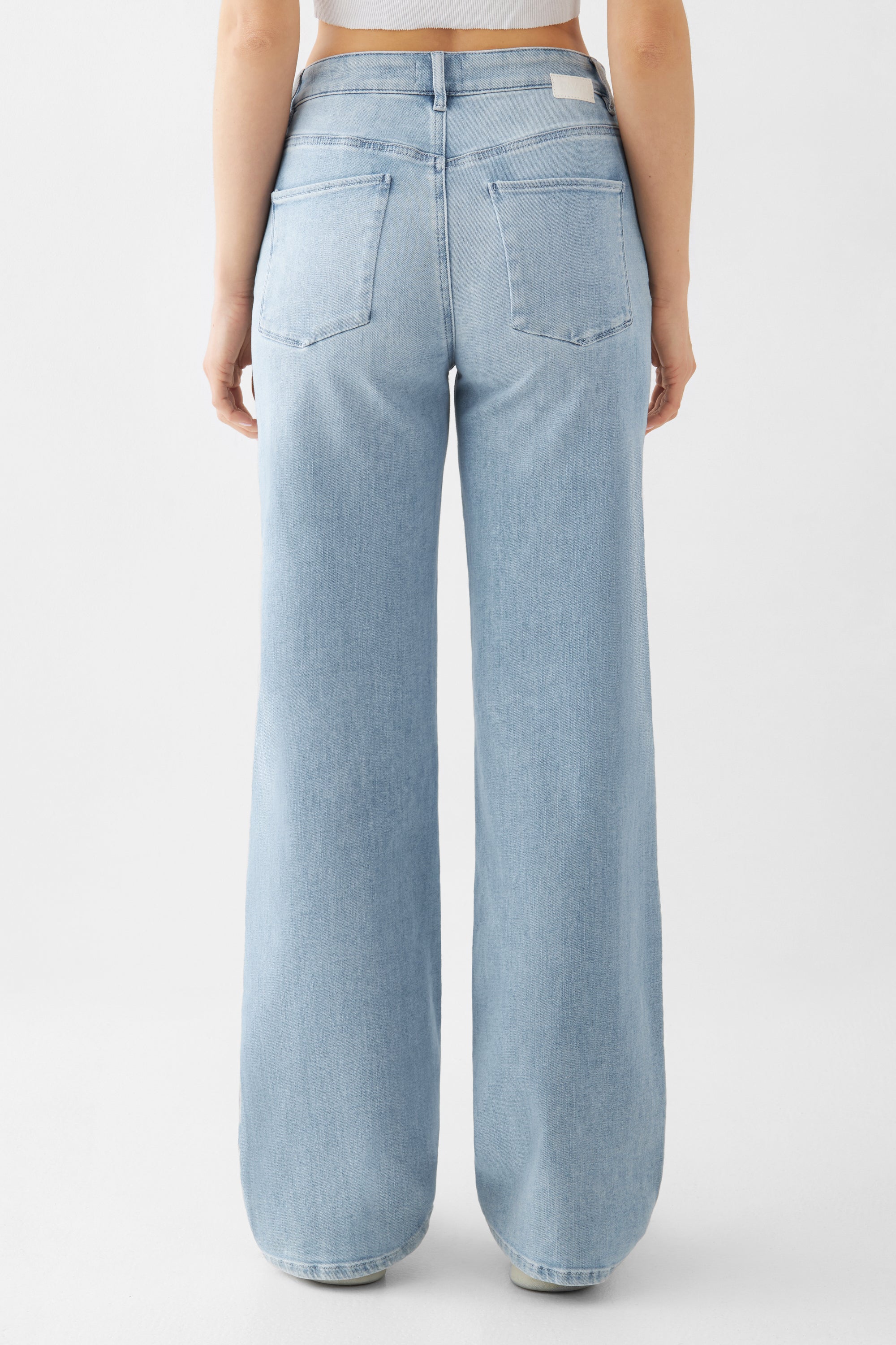 DEW Flared Soft Denim - Classic - Light Blue