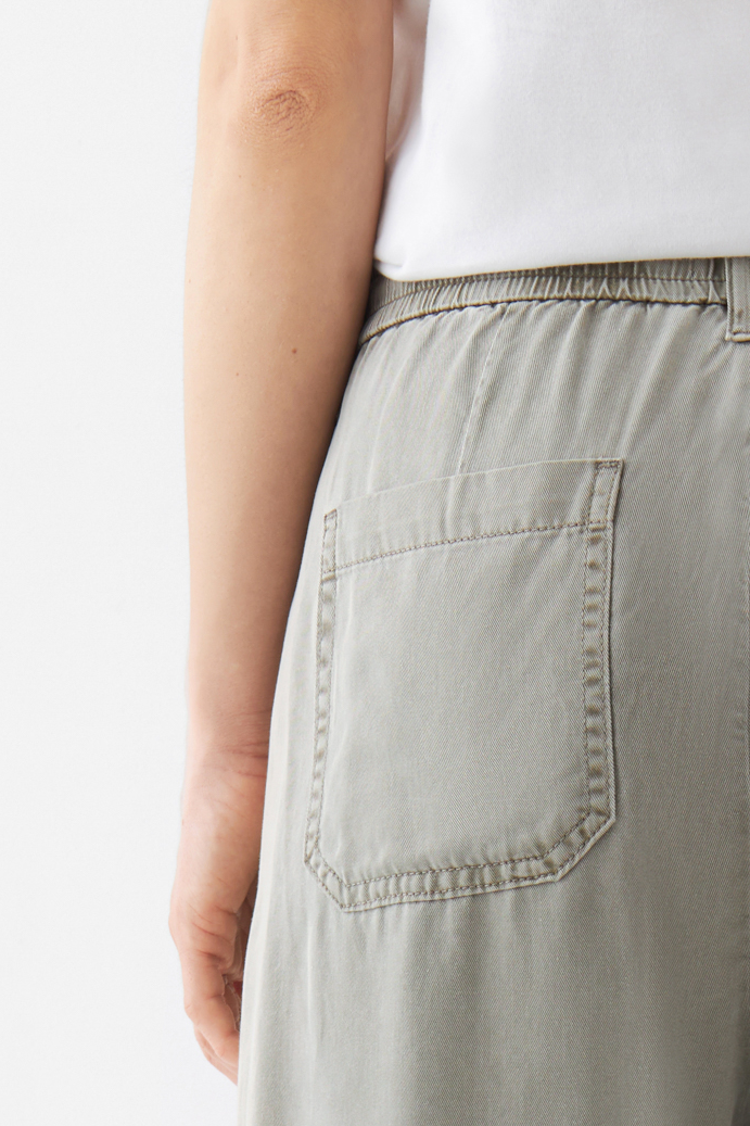 SUNSHINE - Tencel Jogger - Rock Olive