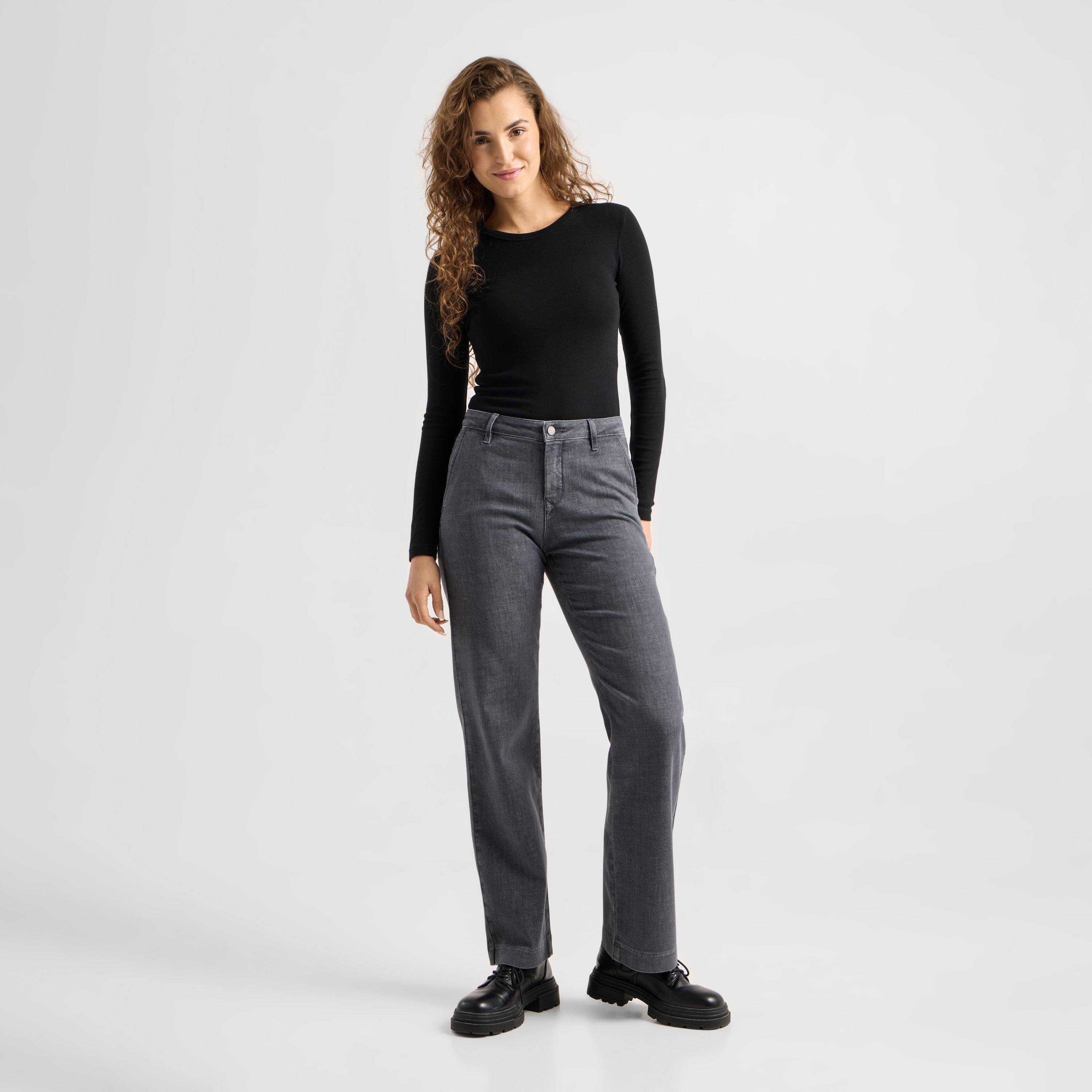 COSMA Flared Soft Denim - Chino - Warm Grey