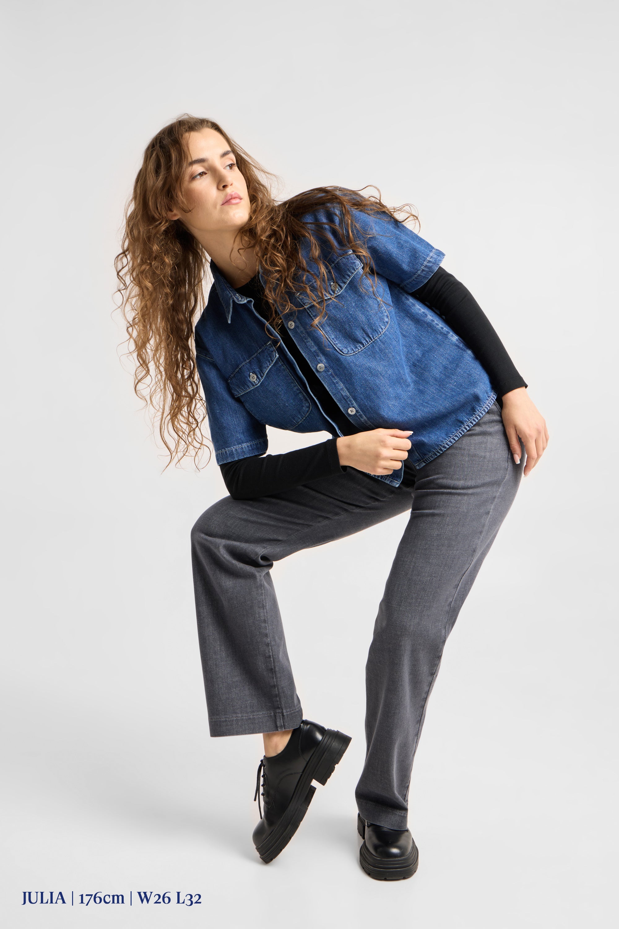 COSMA Flared Soft Denim - Chino - Warm Grey