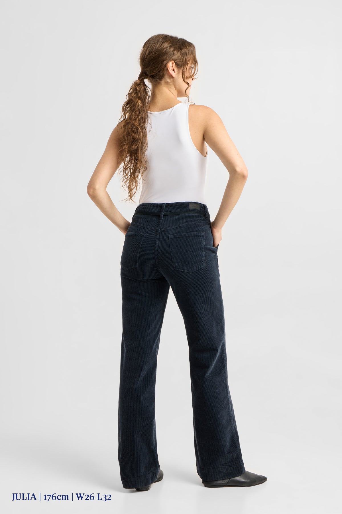 DEW Flared Corduroy - French Pocket - Dark Navy