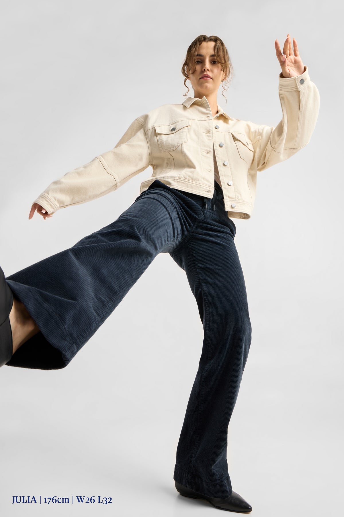 DEW Flared Corduroy - French Pocket - Dark Navy