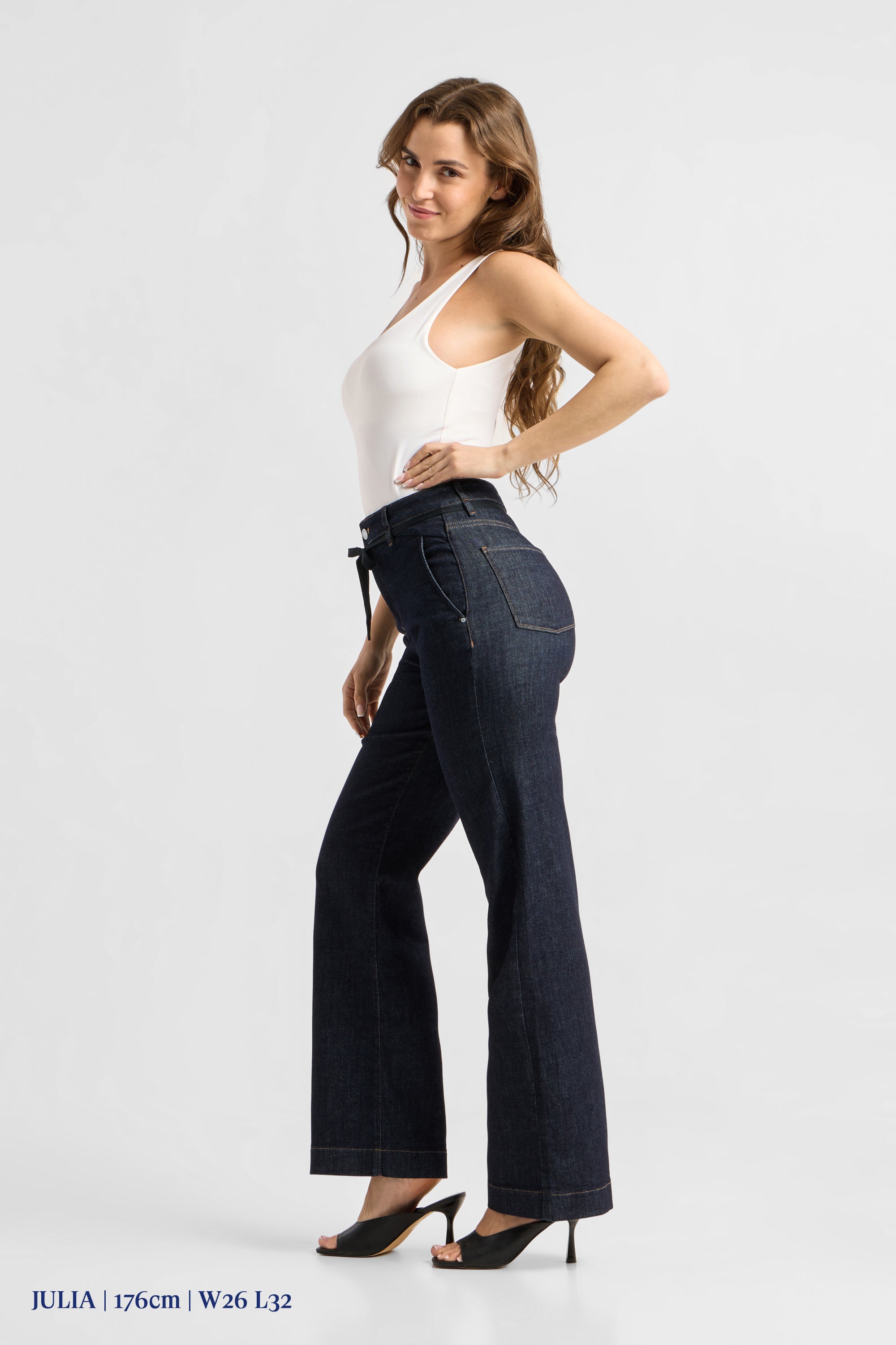 DEW Flared Soft Denim - French Pocket - Raw Blue