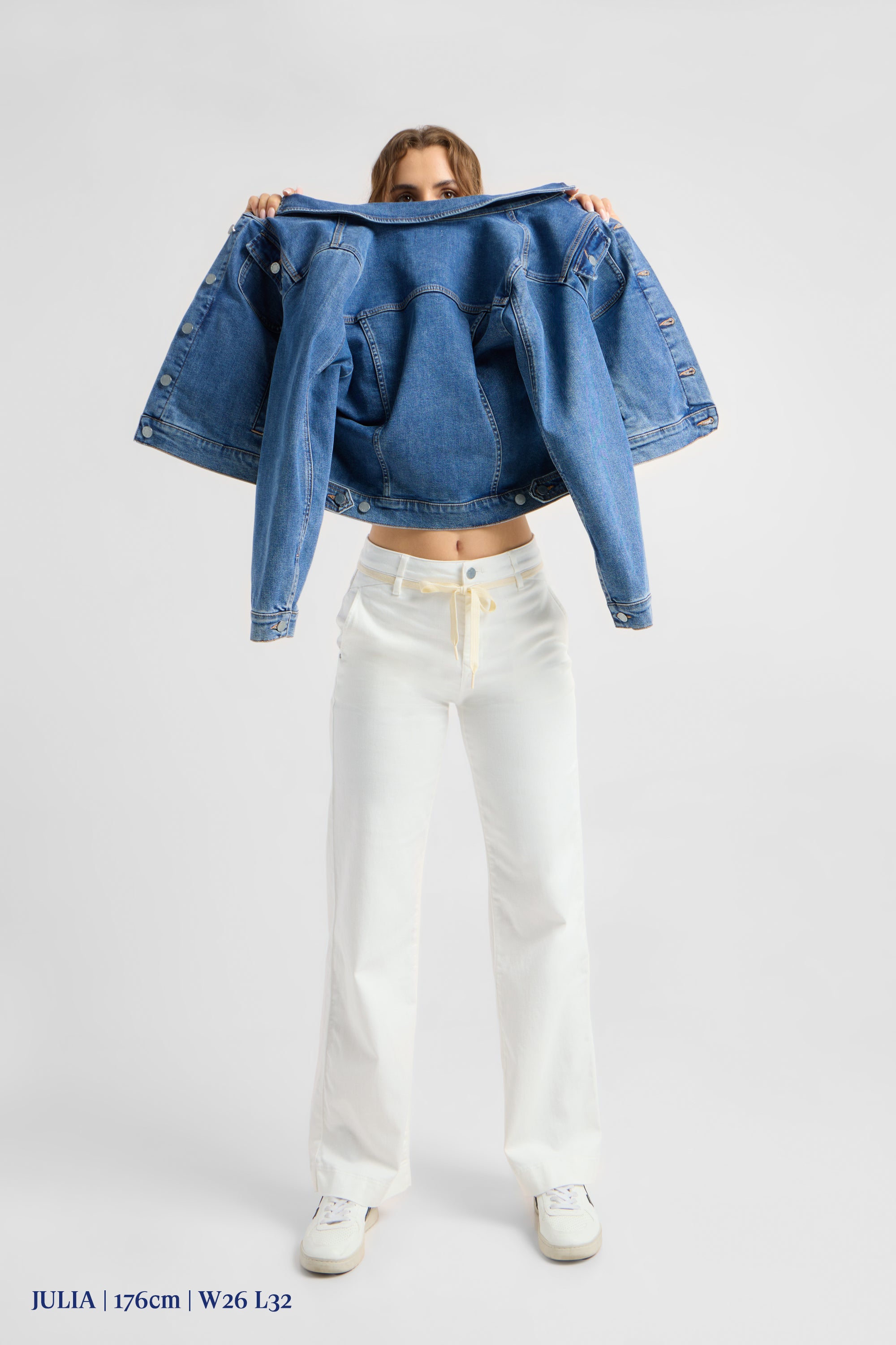 DEW Flared - Soft Denim - French Pocket - White Denim