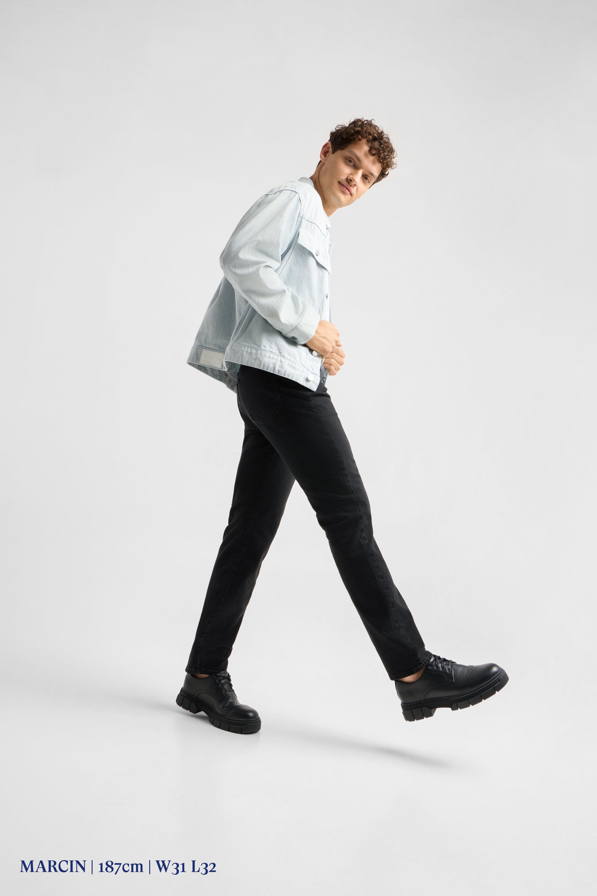 DUSK Regular Straight Minimal Stretch - Classic - Black