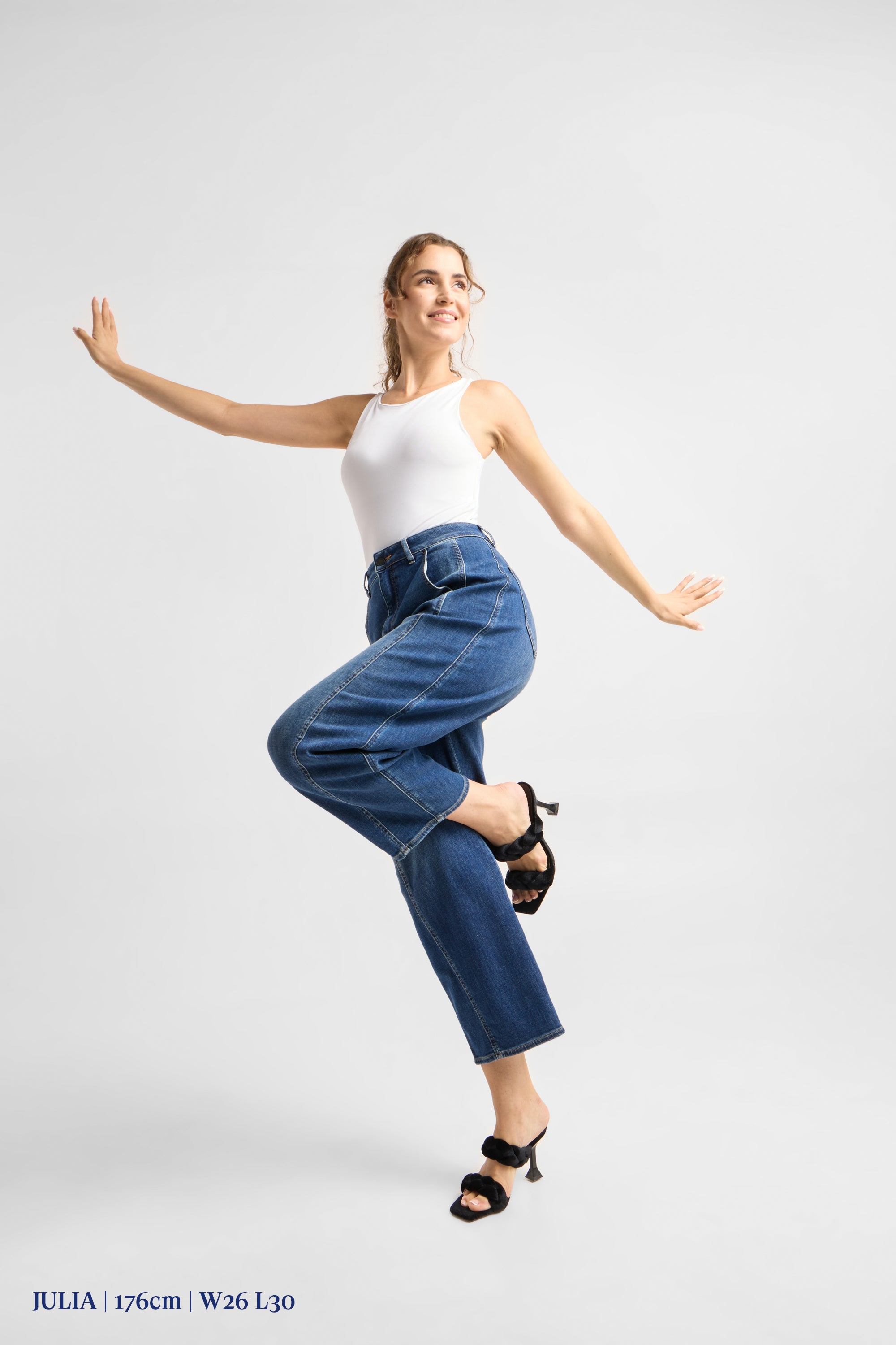 MOONDUST Soft Denim - Wide Barrel leg - Vintage Blue