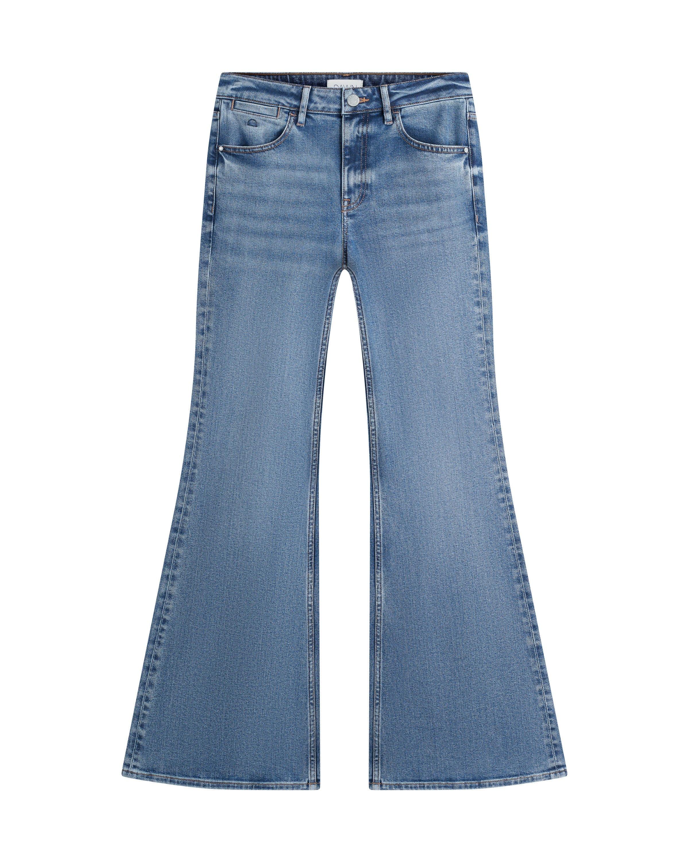 CELESTIAL Slim Flared Jeans in Medium Blue, mittelhoher Bund, schmal bis über das Knie, ab Knie stark ausgestelltes Bein, klassische Taschen mit Münztaschen-Detail.