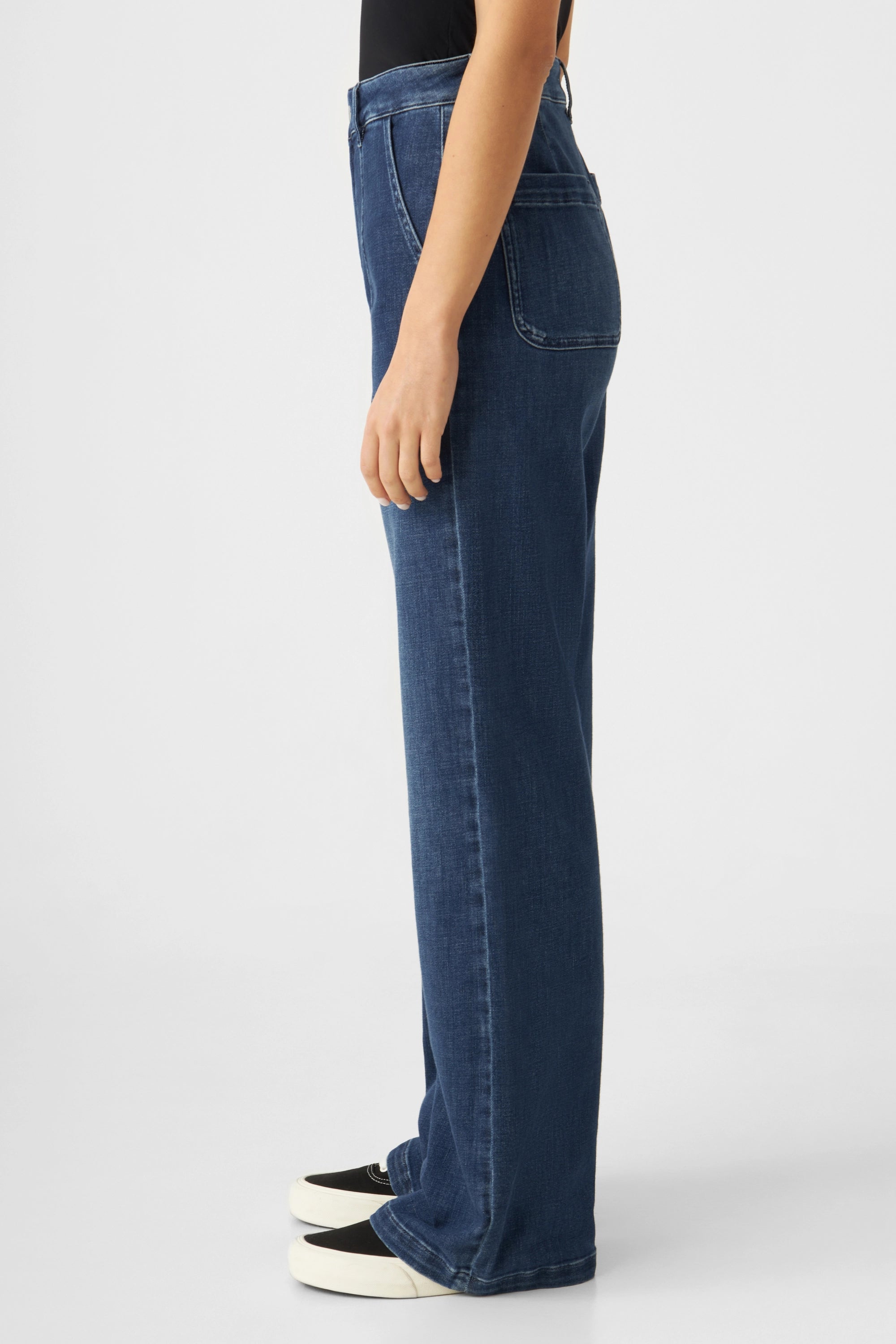 DEW Flared Soft Denim - Worker - Medium Blue