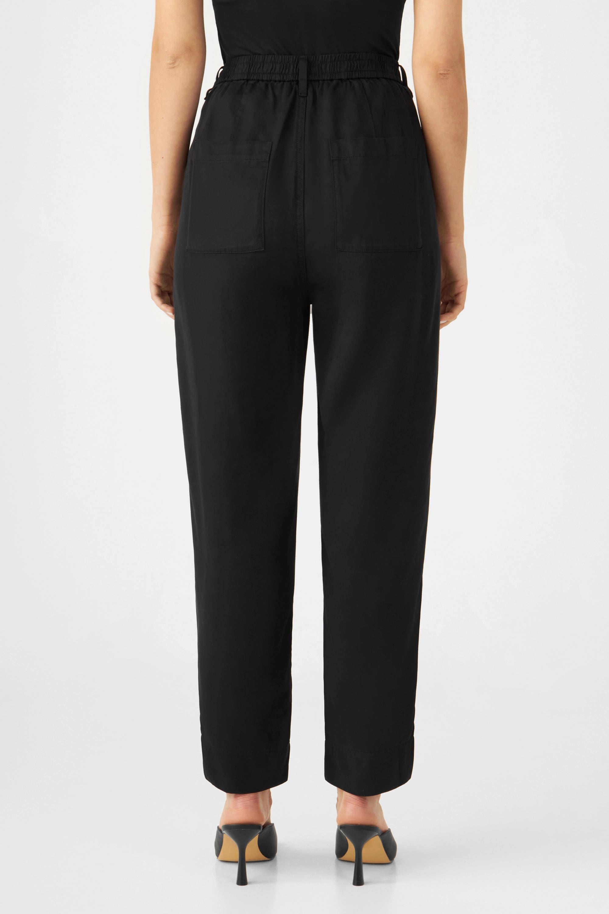 SUNSHINE Tapered Tencel - Classic Jogger - Midnight Black