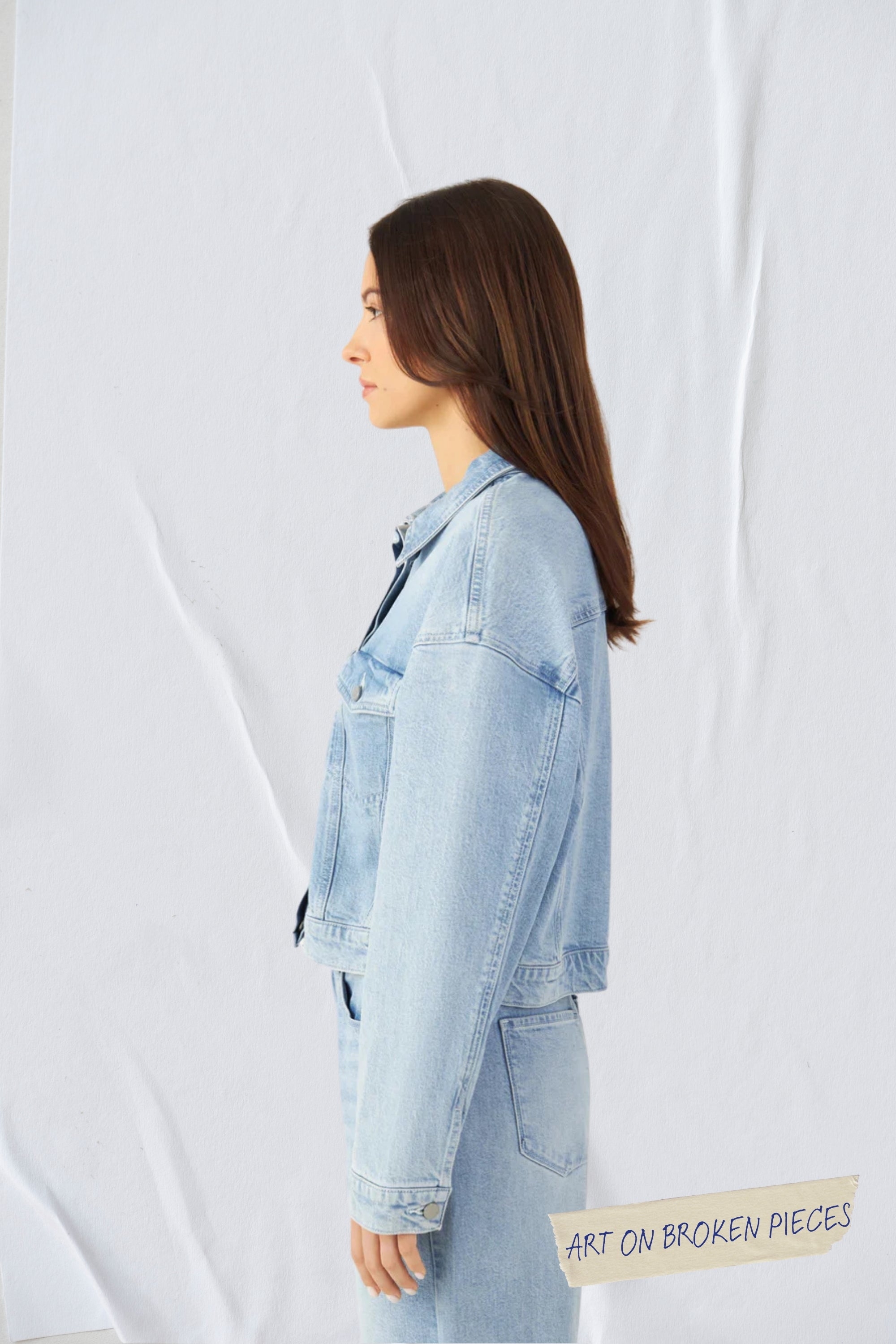 AMARA Minimal Stretch - Boxy Jacket - Light Blue - Art on Broken Pieces